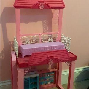 Barbie doll house